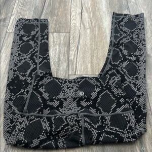 lululemon athletica Black and Gray Patterned Leggings
